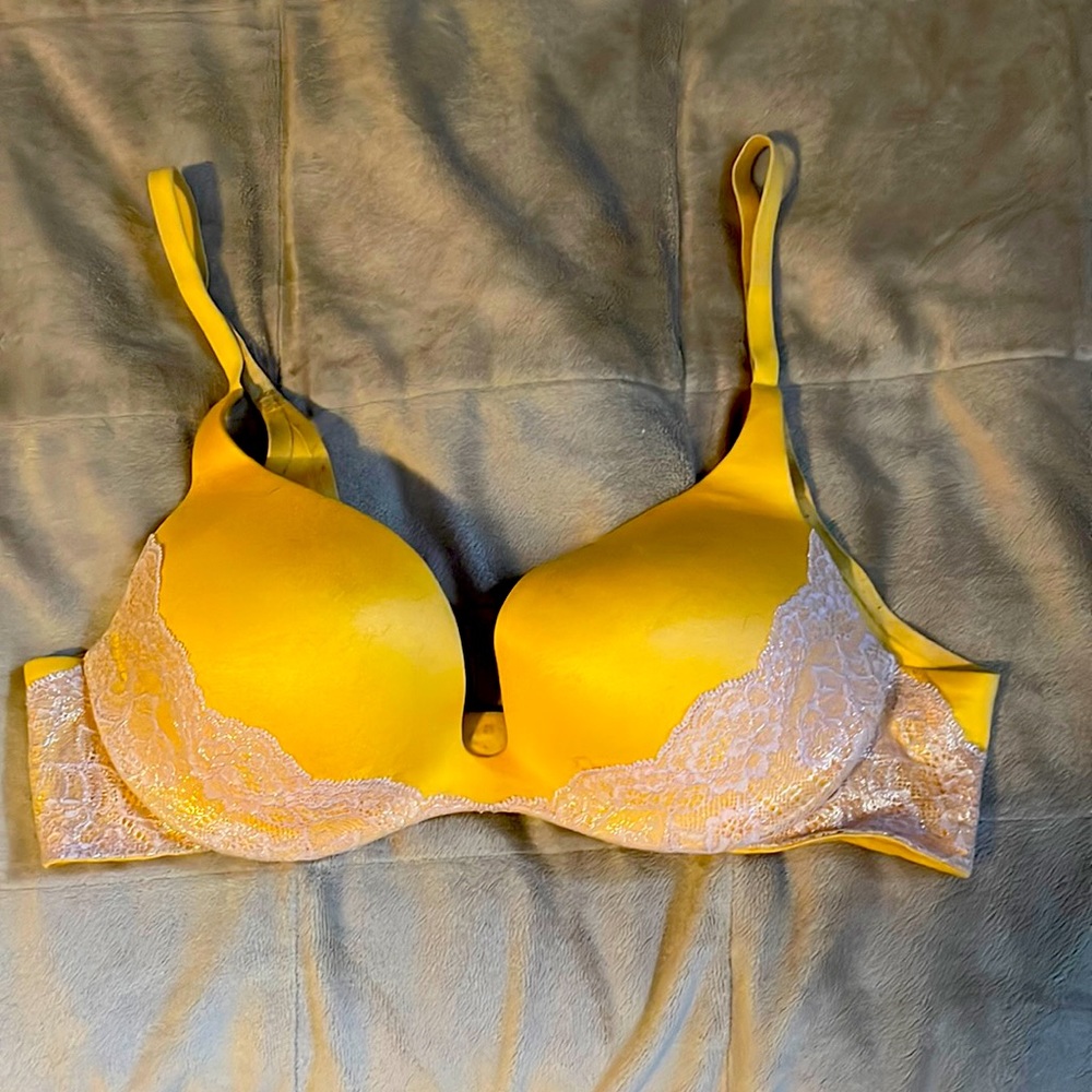 Victoria’s Secret push-up bra